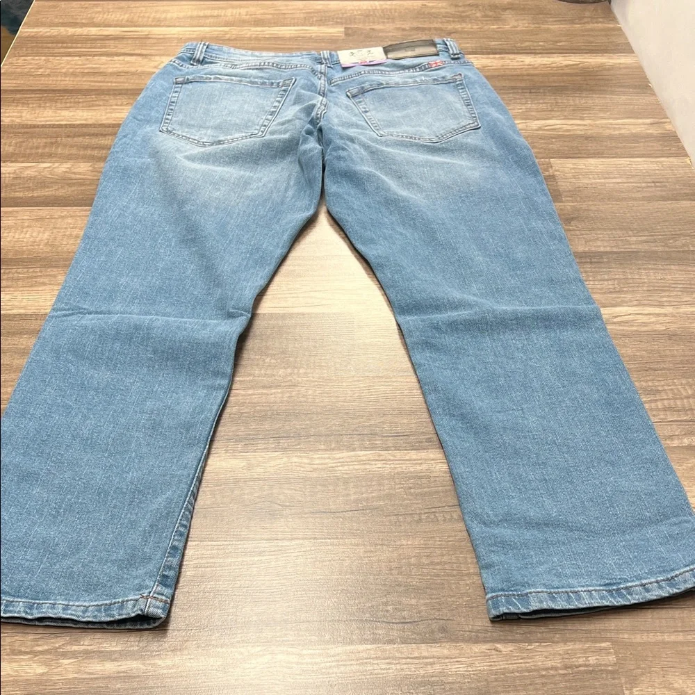 English Laundry Light Blue Denim Jeans - Picture 9 of 11